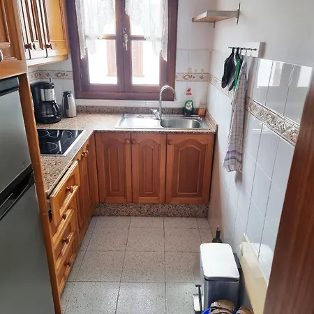 Apartamento In Mit Sonniger Terrasse Und Meerblick Playa Honda (Lanzarote)